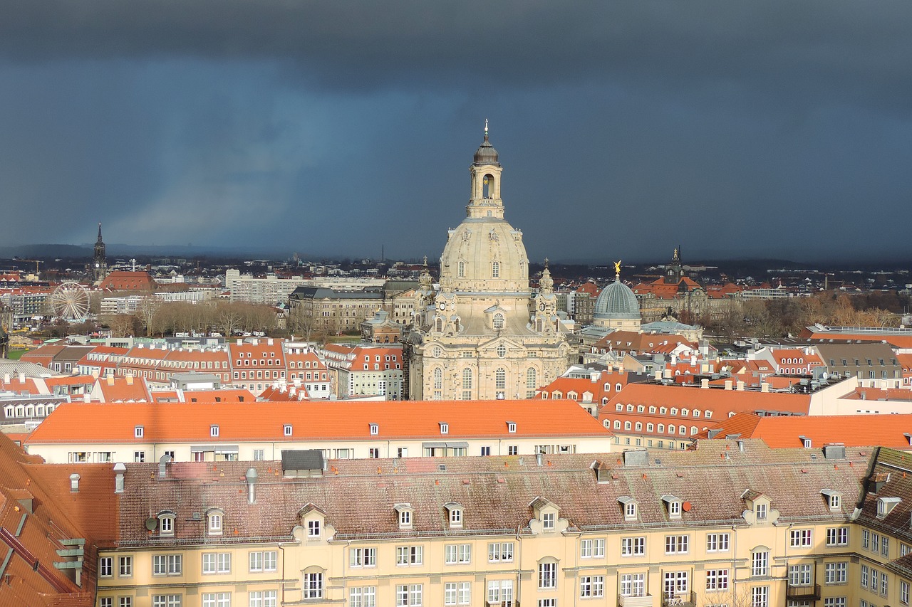 dresden  frauenkirche  saxony free photo