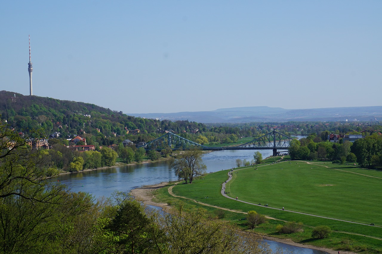 dresden  blue wonder  water free photo