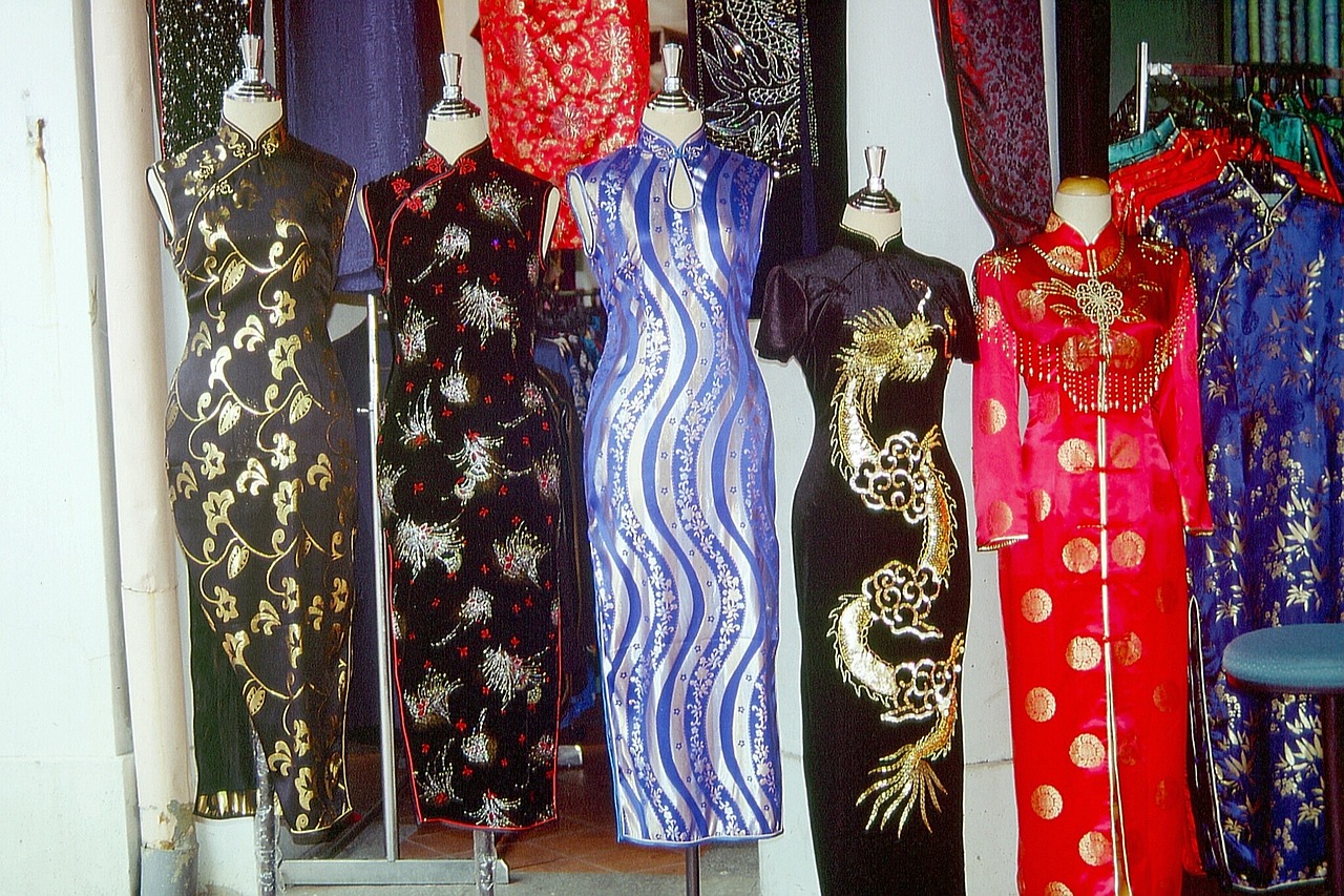 dresses window asia free photo