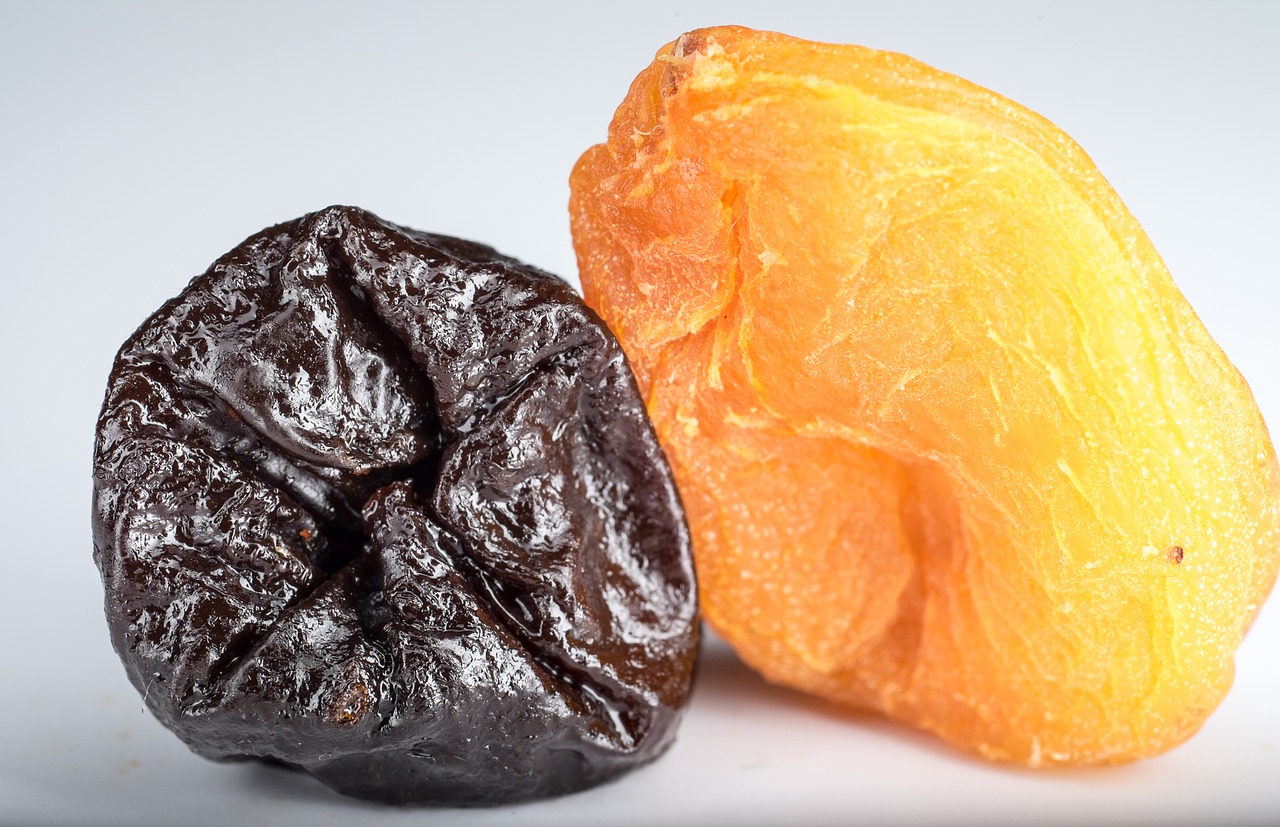 dried apricots prunes dried fruits free photo
