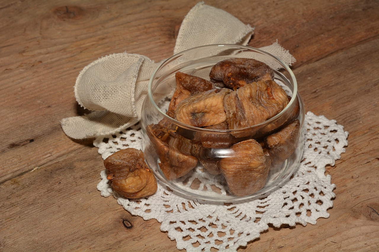 dried figs healthy sweet free photo