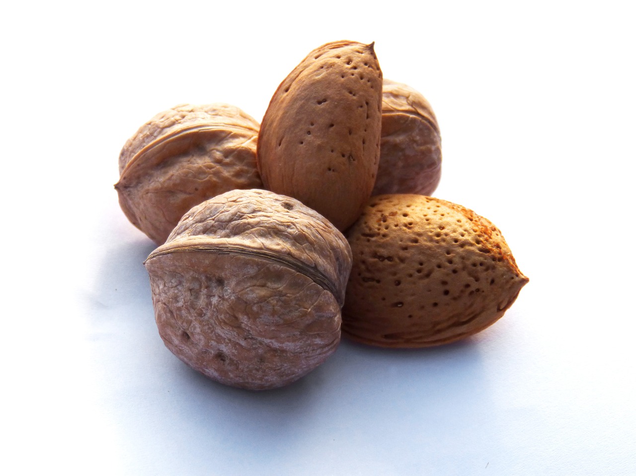 dried fruits nuts almonds free photo