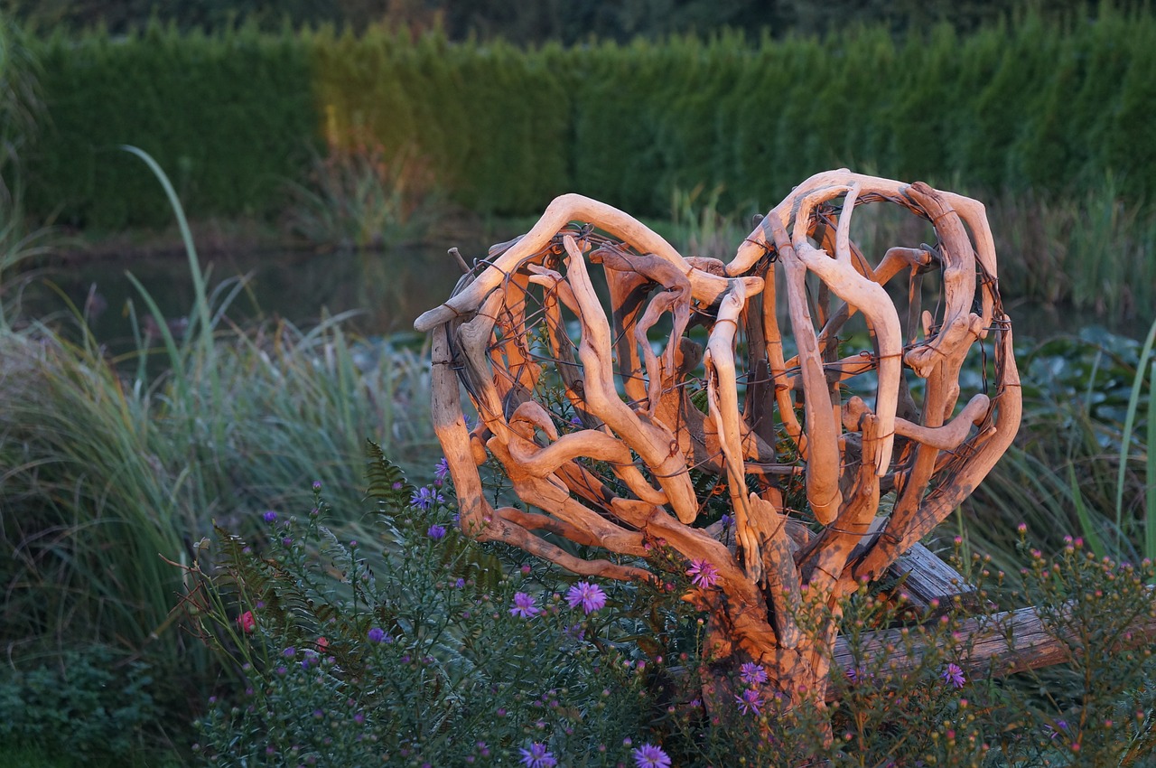 driftwood wood heart free photo