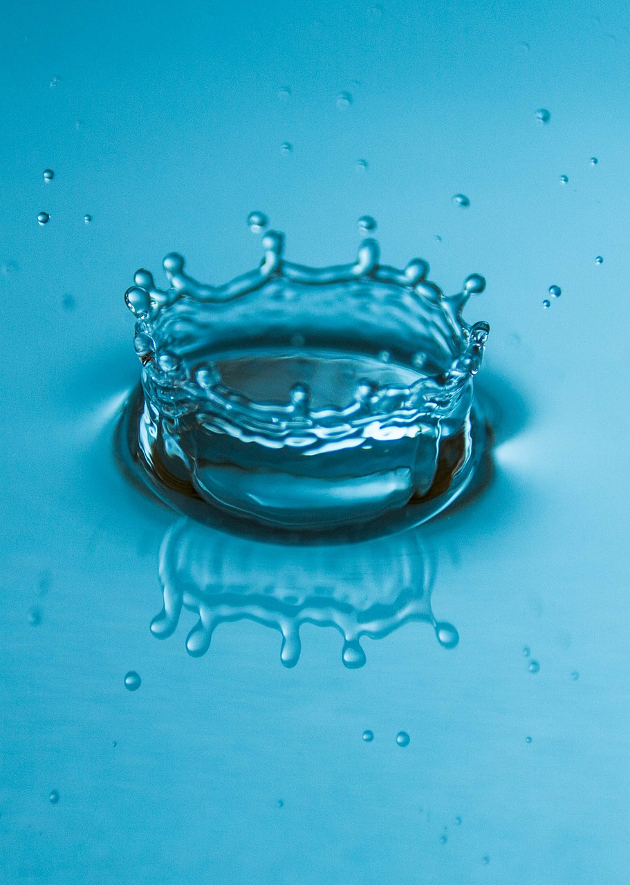 drip water mirroring free photo