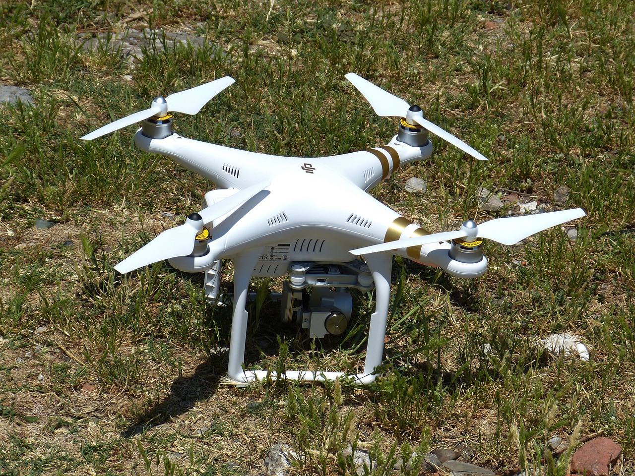 drone fly rotors free photo