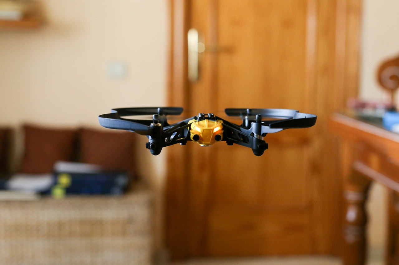 drones small quadcopter free photo