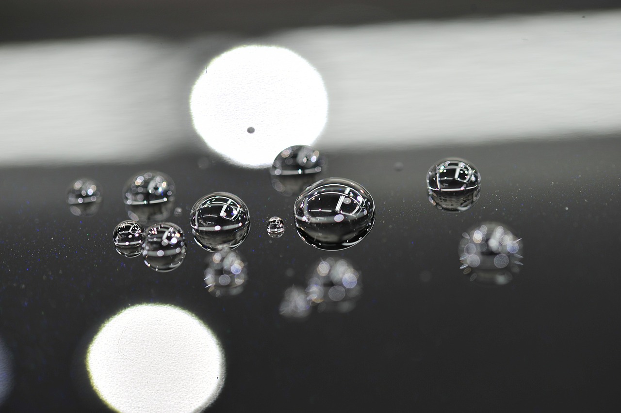 drop of water polka dot shiny free photo