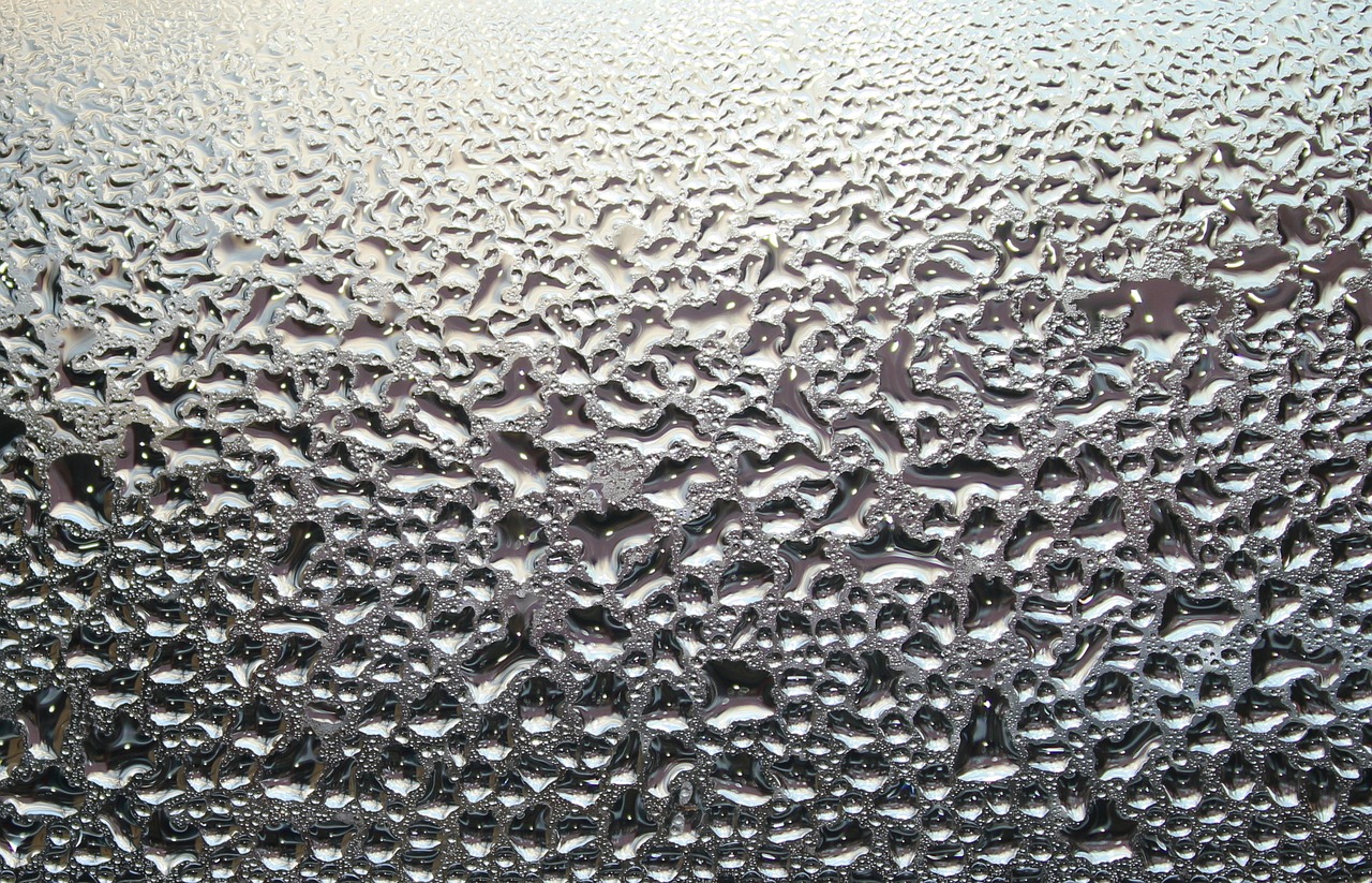 droplets pane liquefied free photo