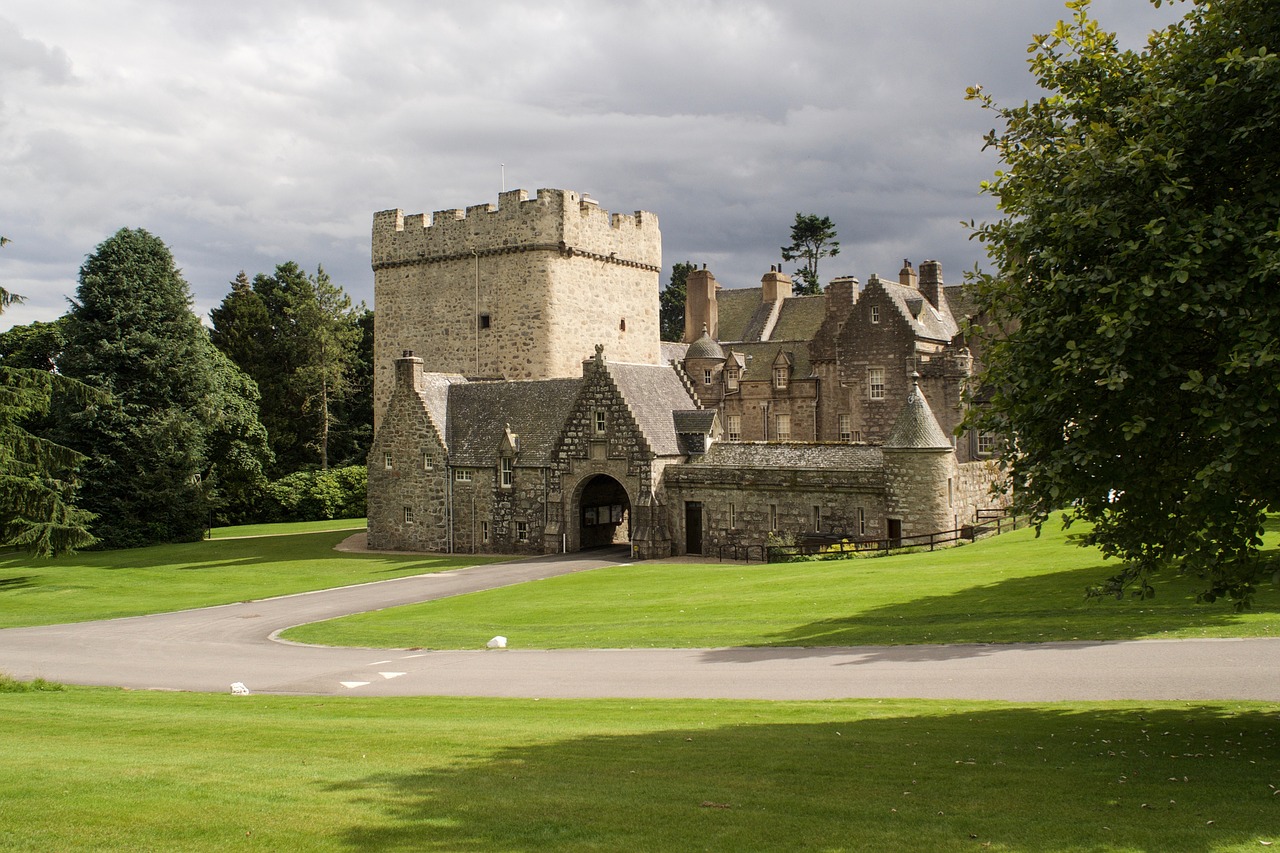 drum castle castle aberdeenshire free photo