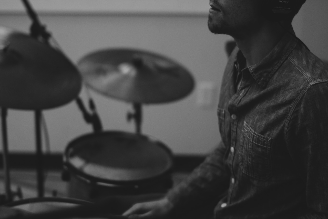 drummer cymbals drum kit free photo