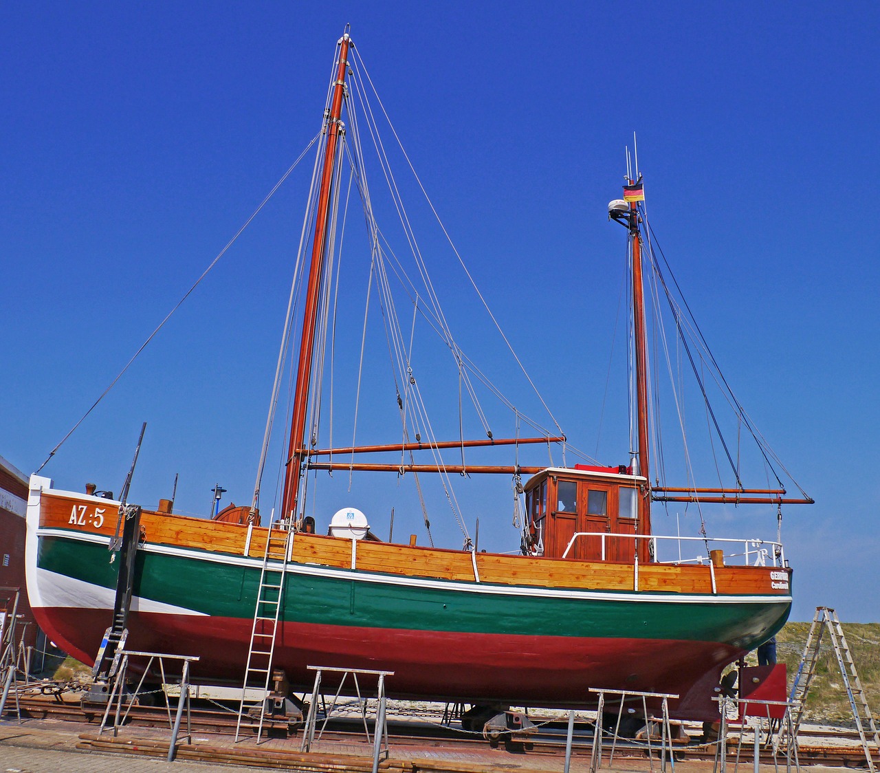 dry dock cutter repair free photo