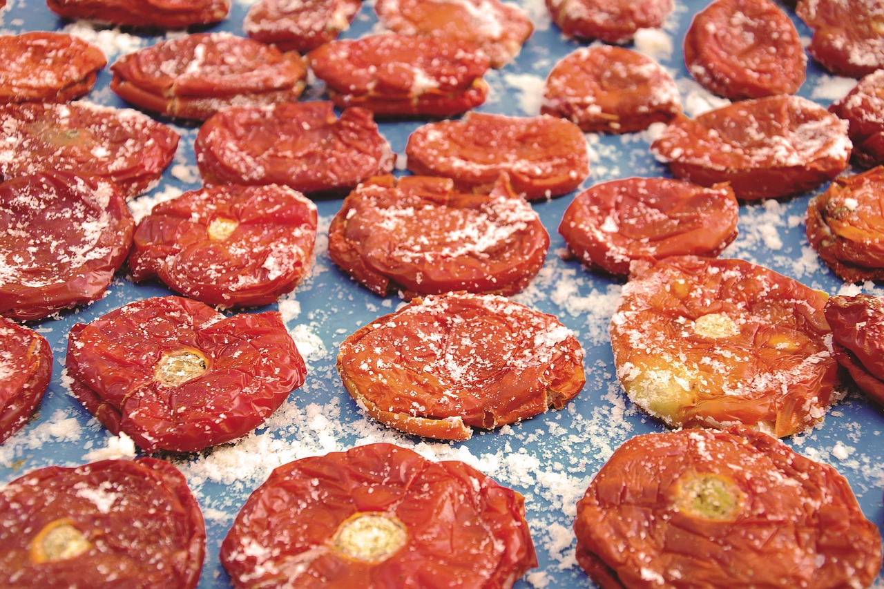 dry tomatoes tomatoes food free photo