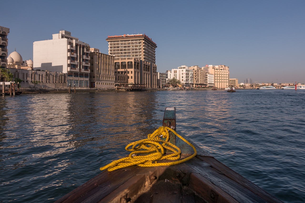 dubai creek boat free photo