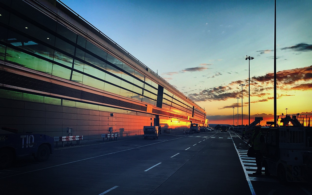 dublin  airport  arrival free photo