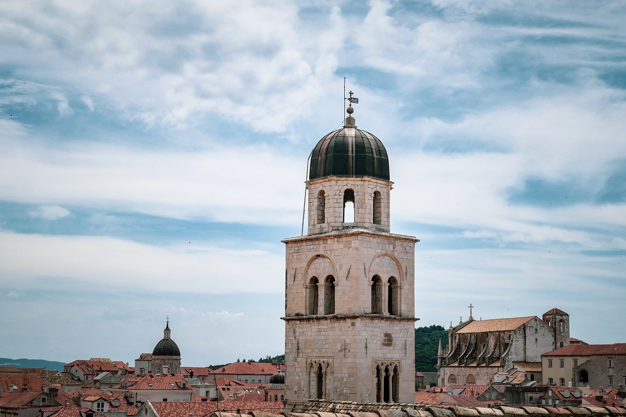 dubrovnik old town  architecture  church free photo