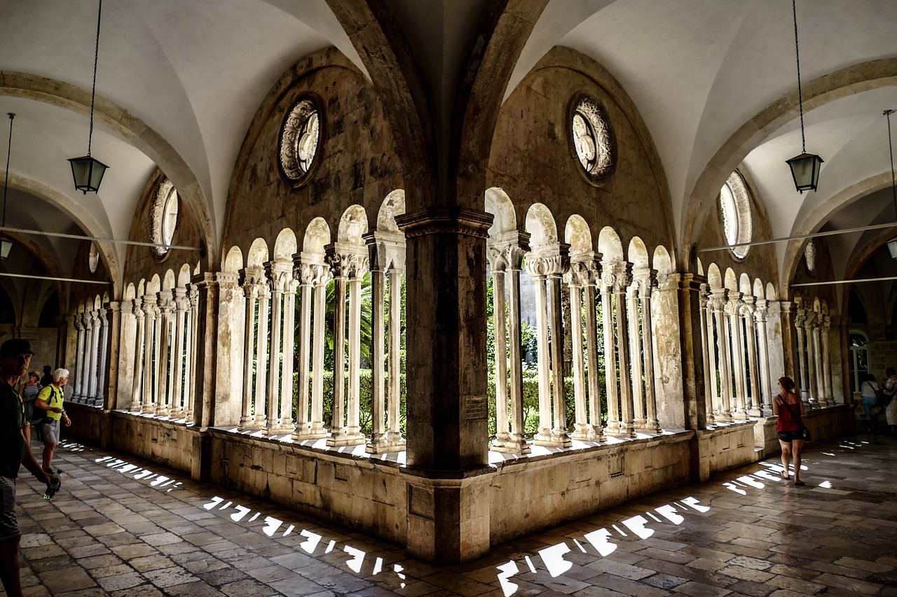 dubrovnik old town croatia indoors  architecture  arch free photo