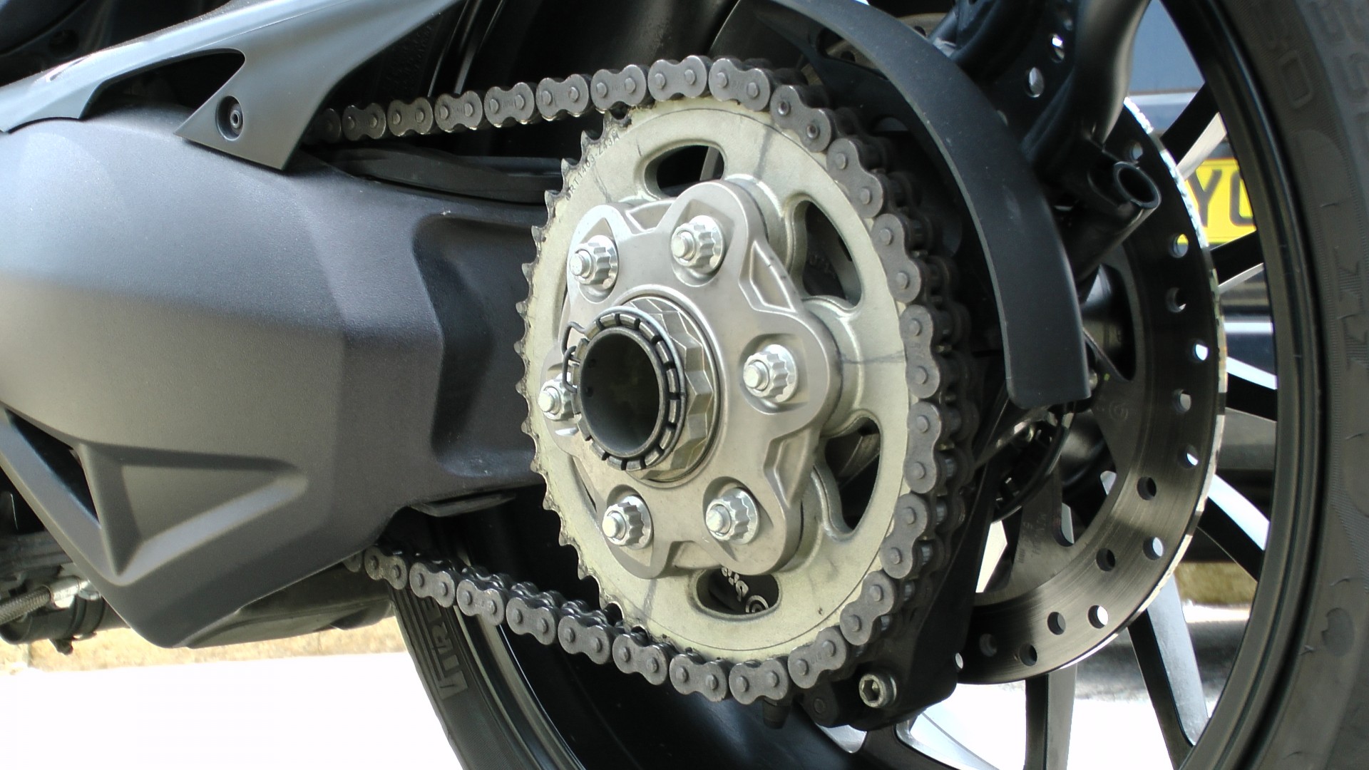 motorcycle wheel chain chains ducati free photo
