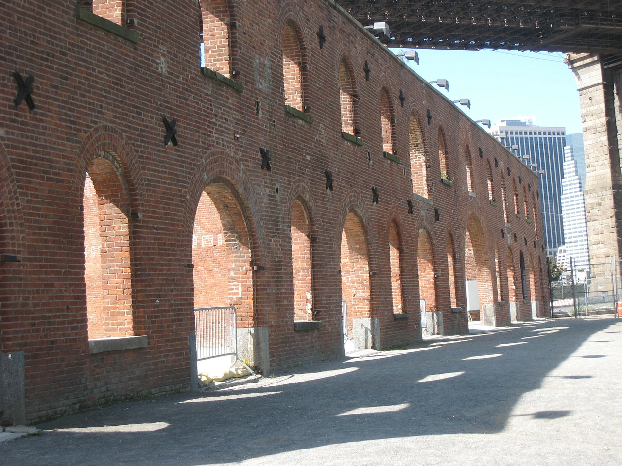 dumbo downtown brooklyn arches free photo