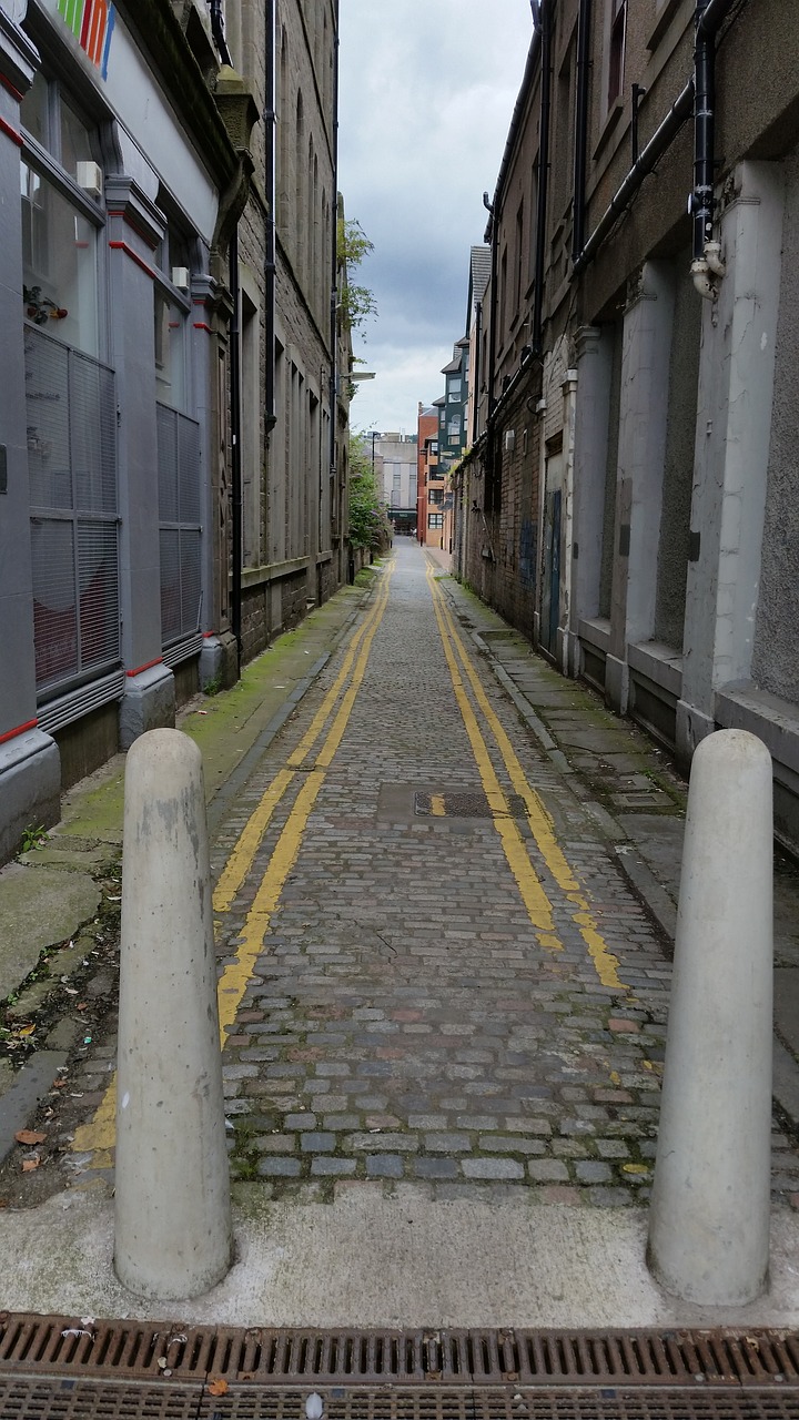 dundee scotland candle street free photo