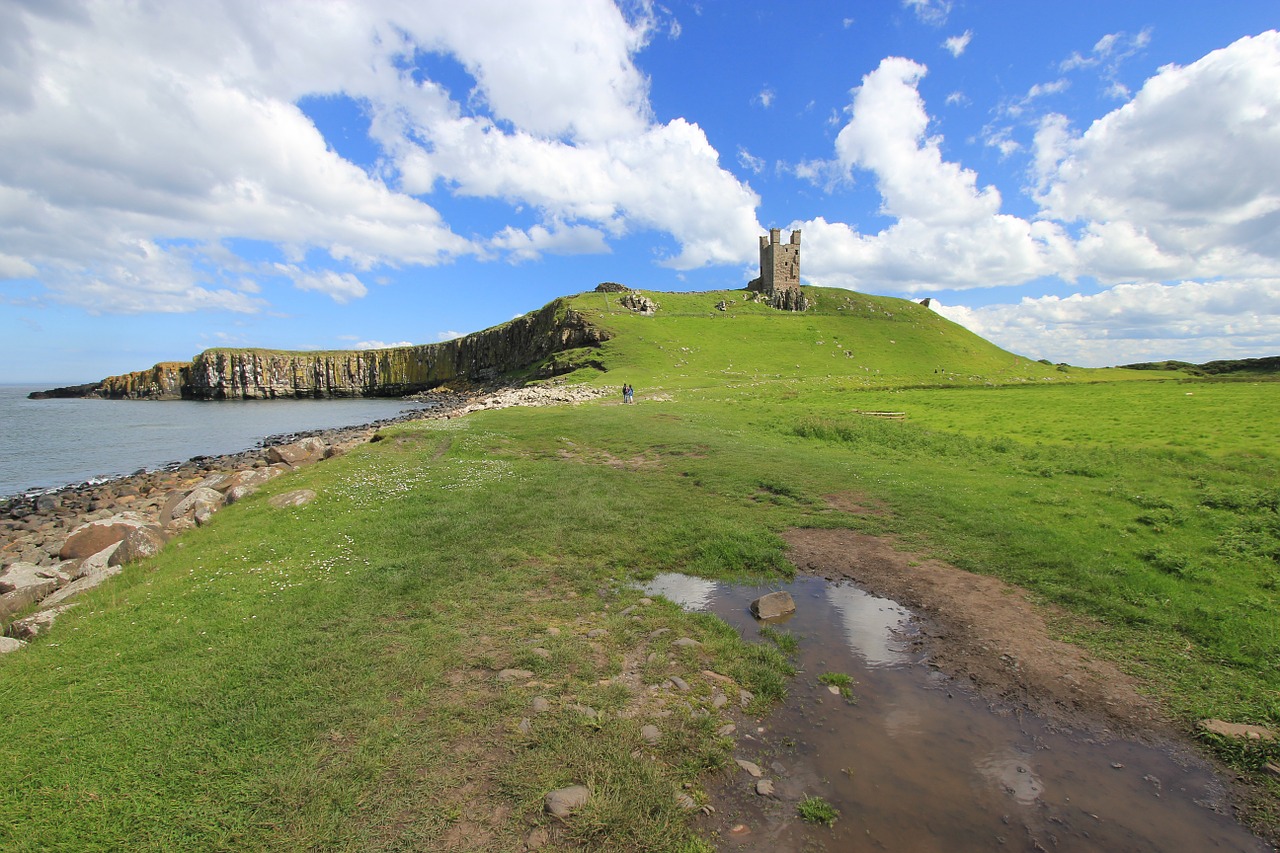 dunstanburgh castle northumberland ruin free photo
