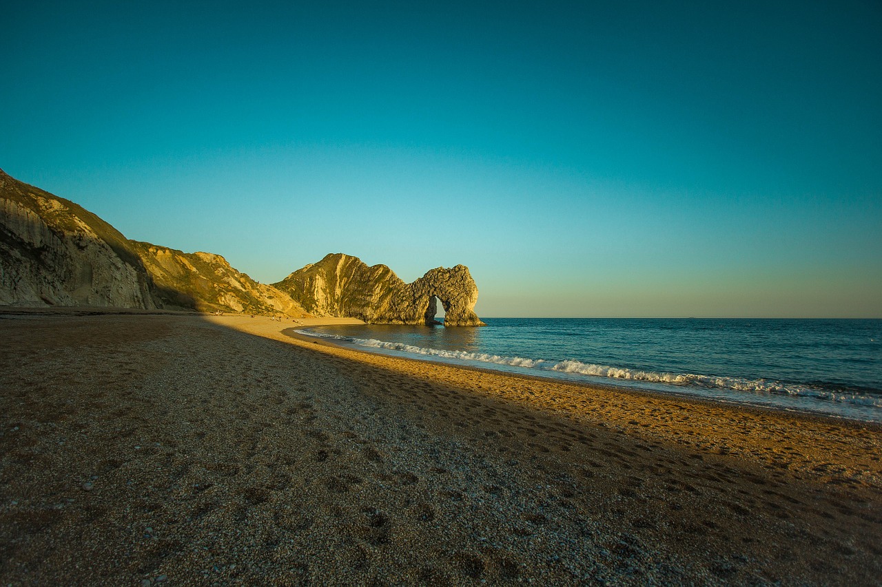 durdle door ocean dorset free photo