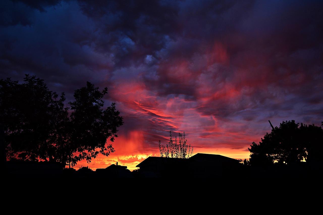 dusk sunset the gathering storm free photo