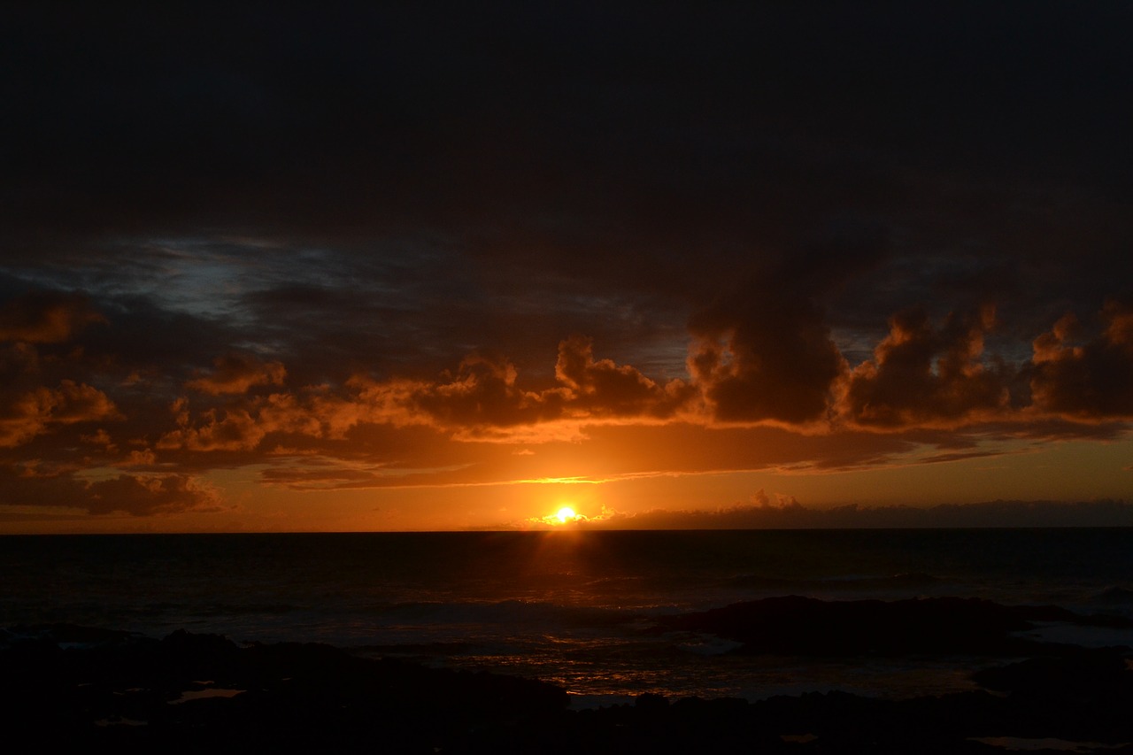 dusk  night  sky free photo