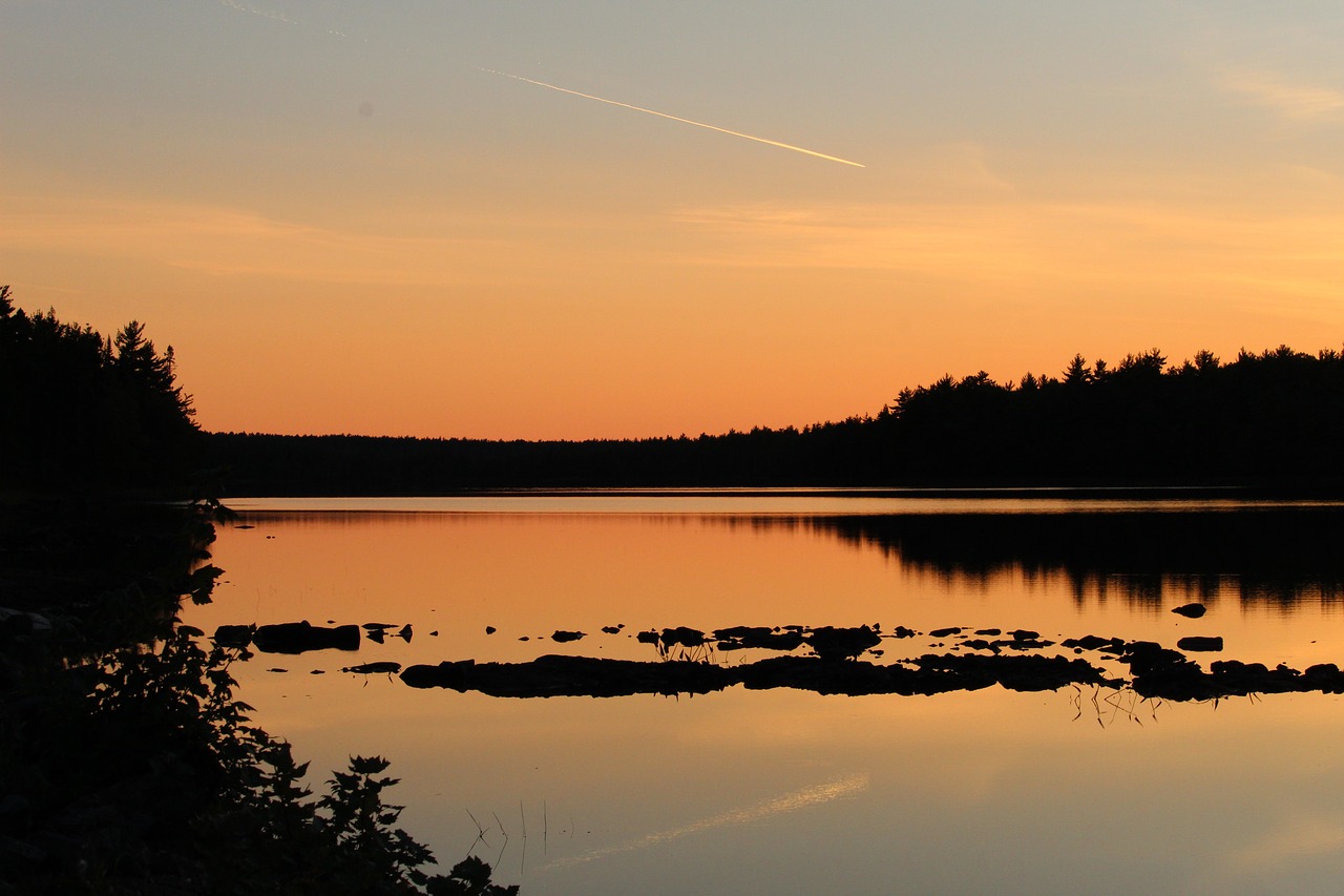 dusk  mirroring  afterglow free photo