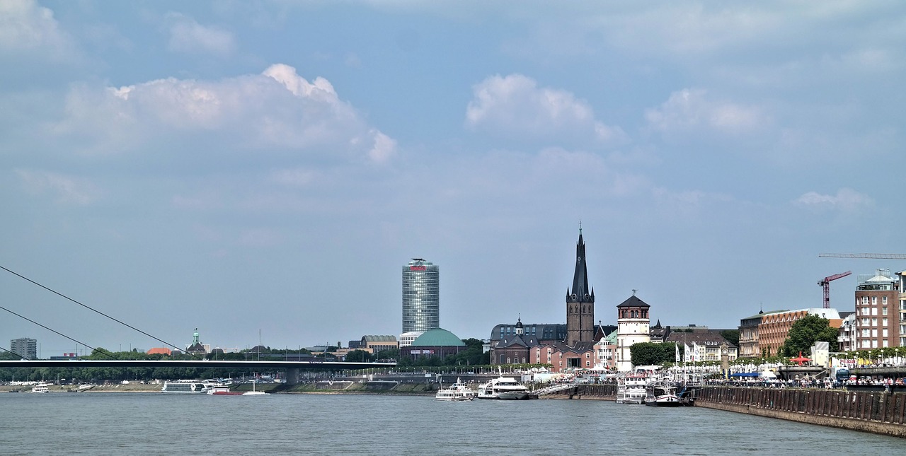 düsseldorf city old town free photo