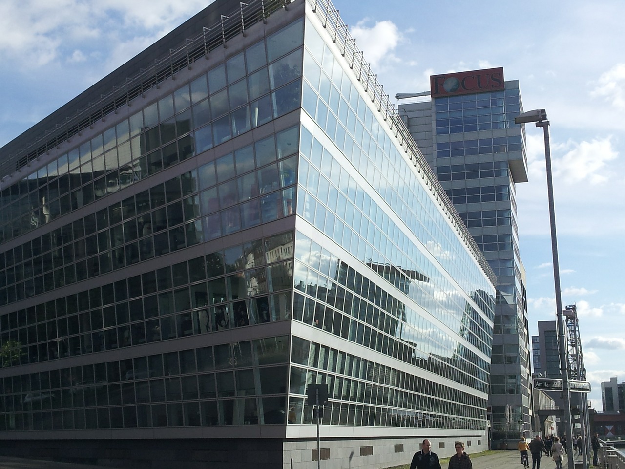 düsseldorf buildings mirror free photo