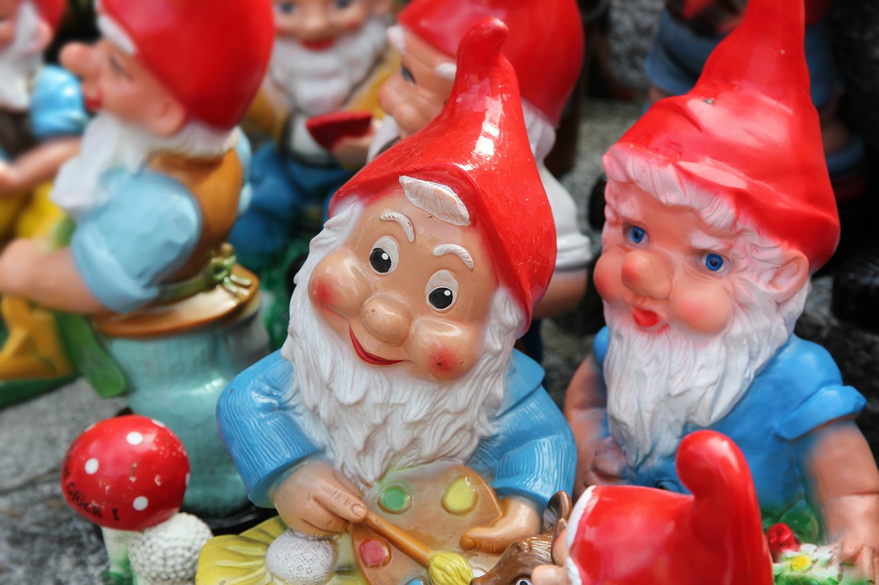 dwarf gnome souvenir free photo