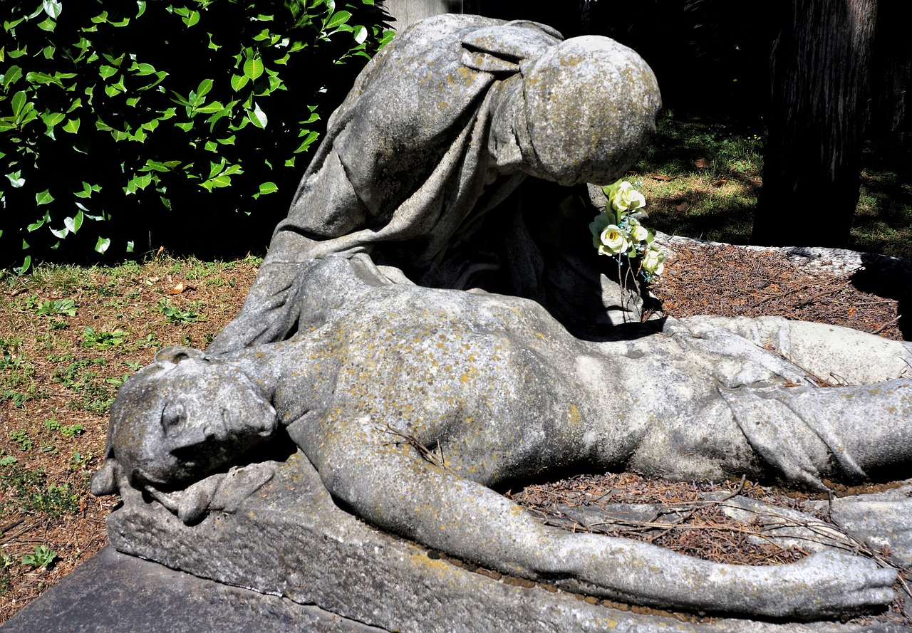 dying death sculpture free photo