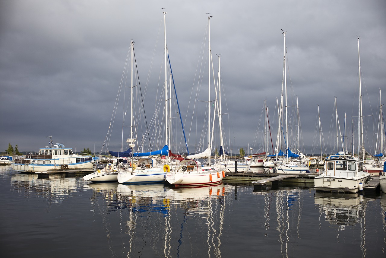 sapokka sea sailboat free photo