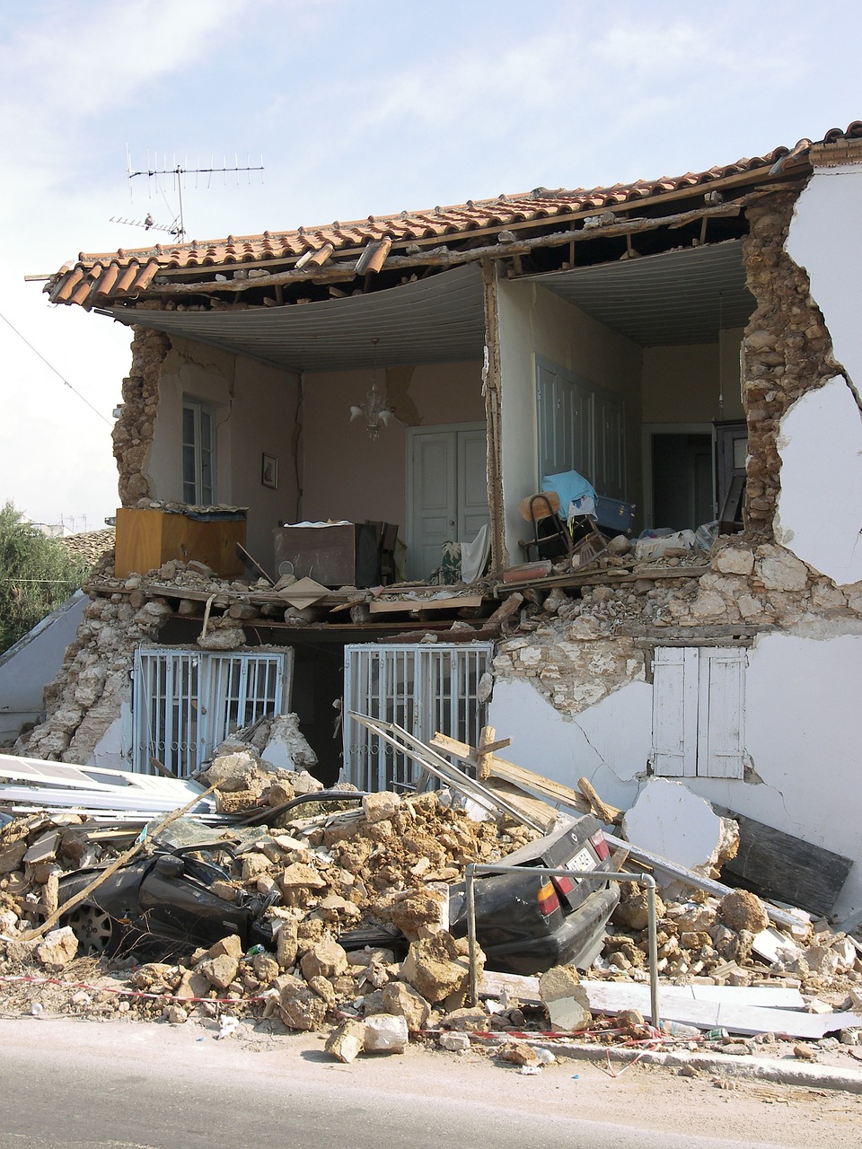 earthquake peleponnes damage free photo