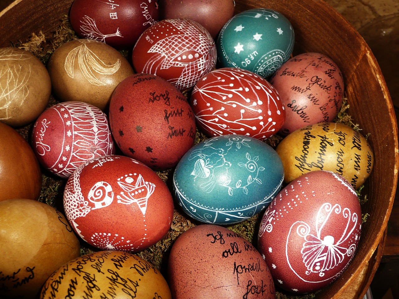 easter easter eggs easter nest free photo