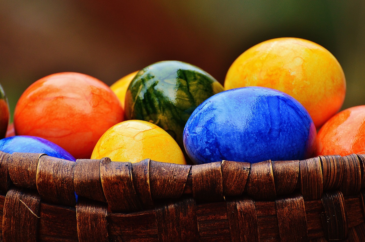 easter easter eggs colorful free photo