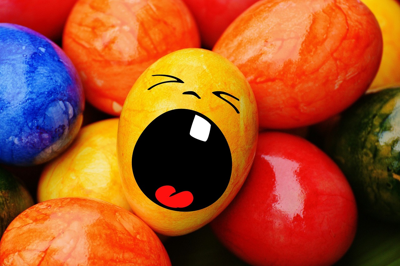 easter easter eggs smiley free photo