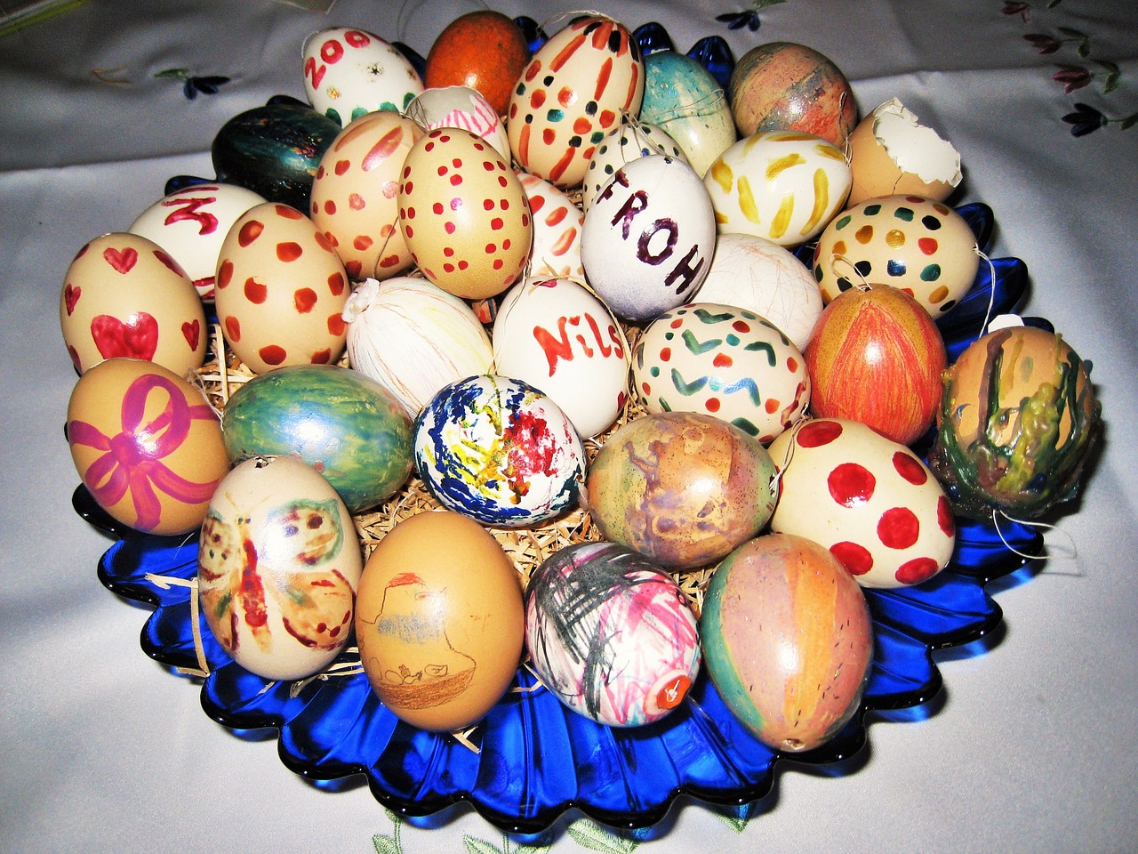 easter easter eggs self painted free photo