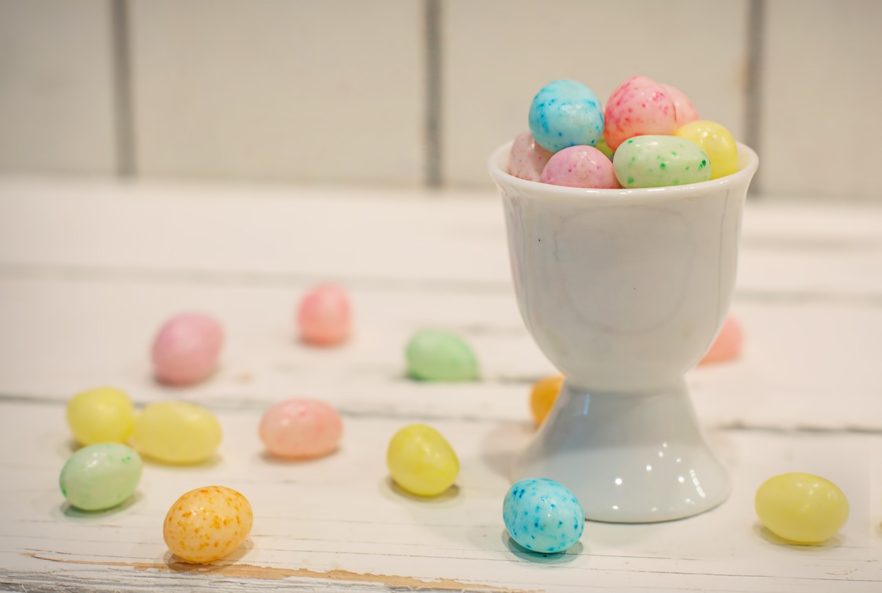 easter candy pastels free photo