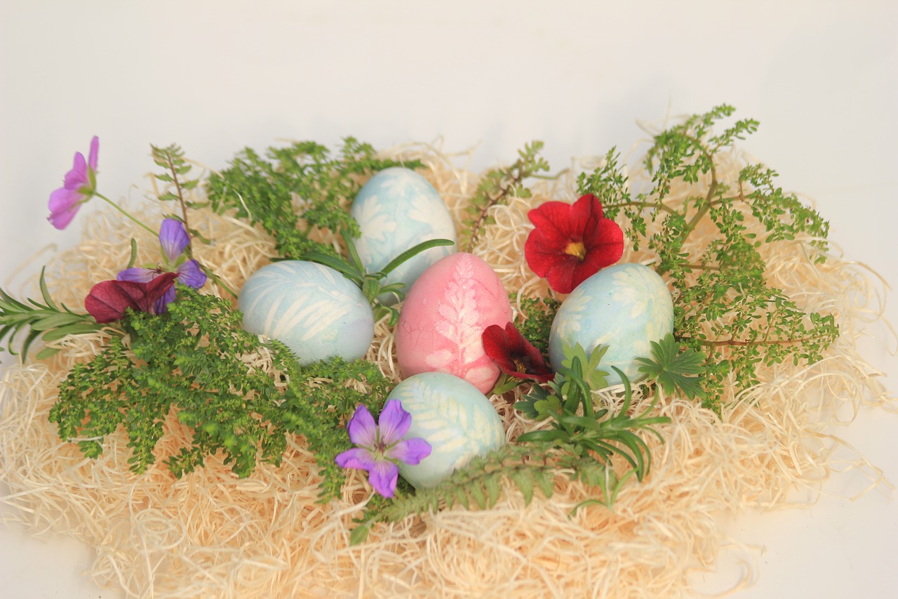 easter eggs holiday free photo