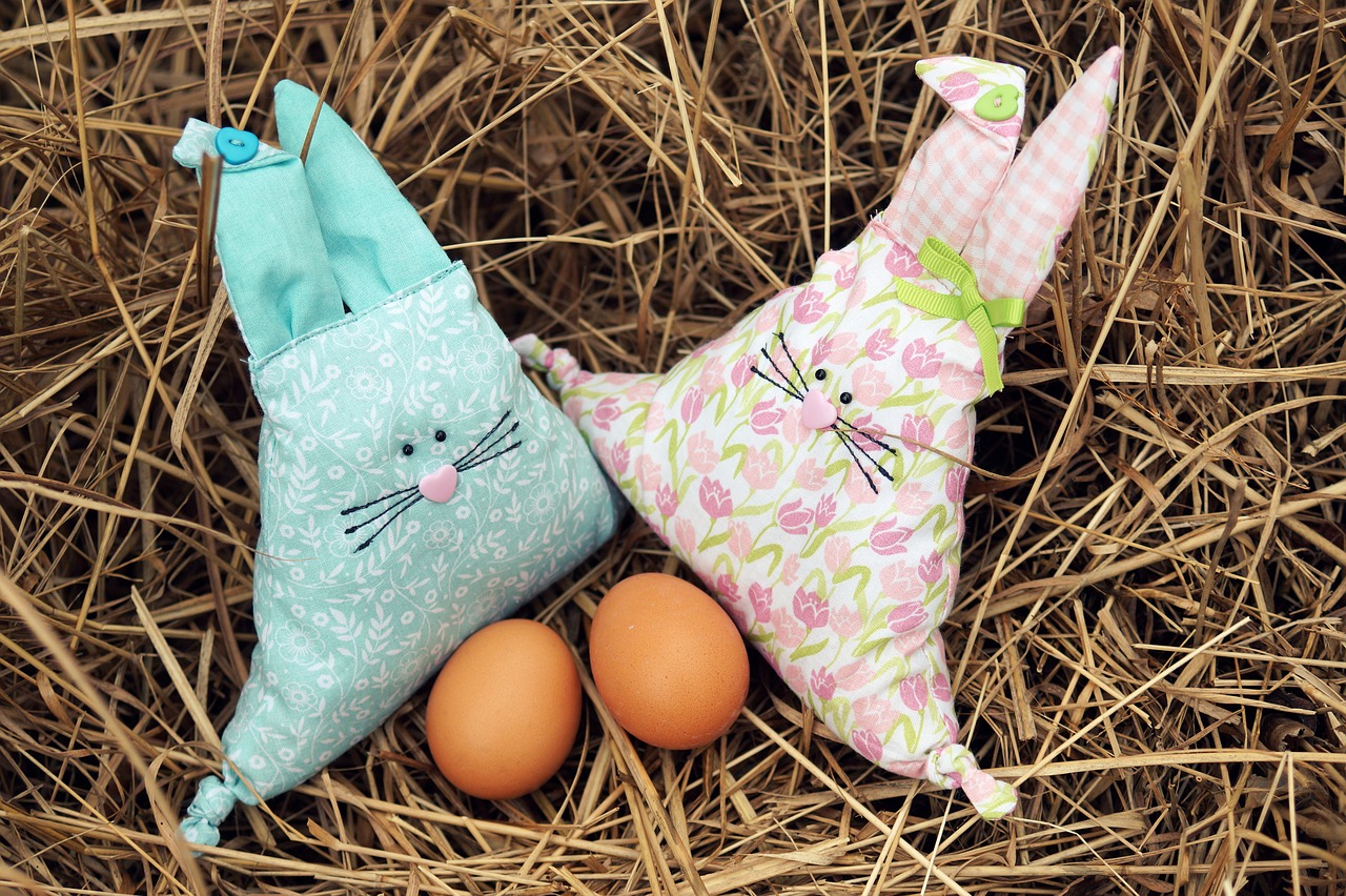 easter easter bunny stuffed animals free photo