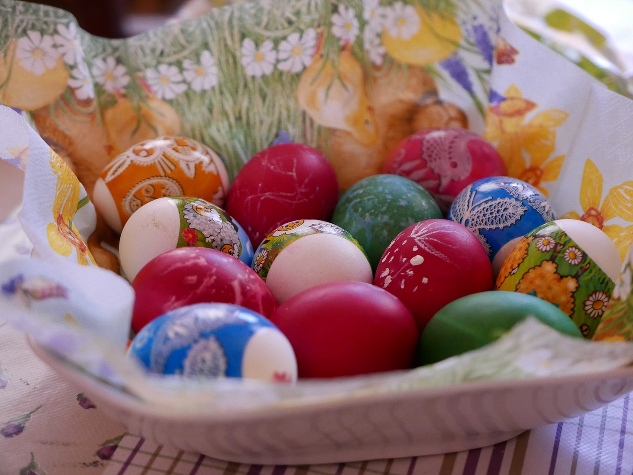 easter  eggs  decoration free photo