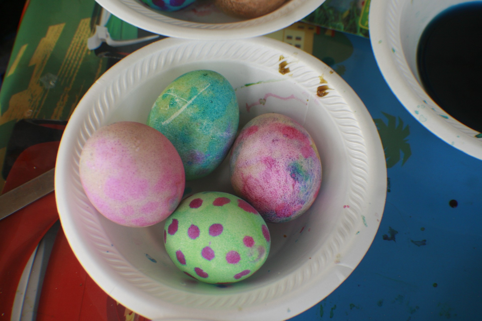 easter colored eggs games free photo