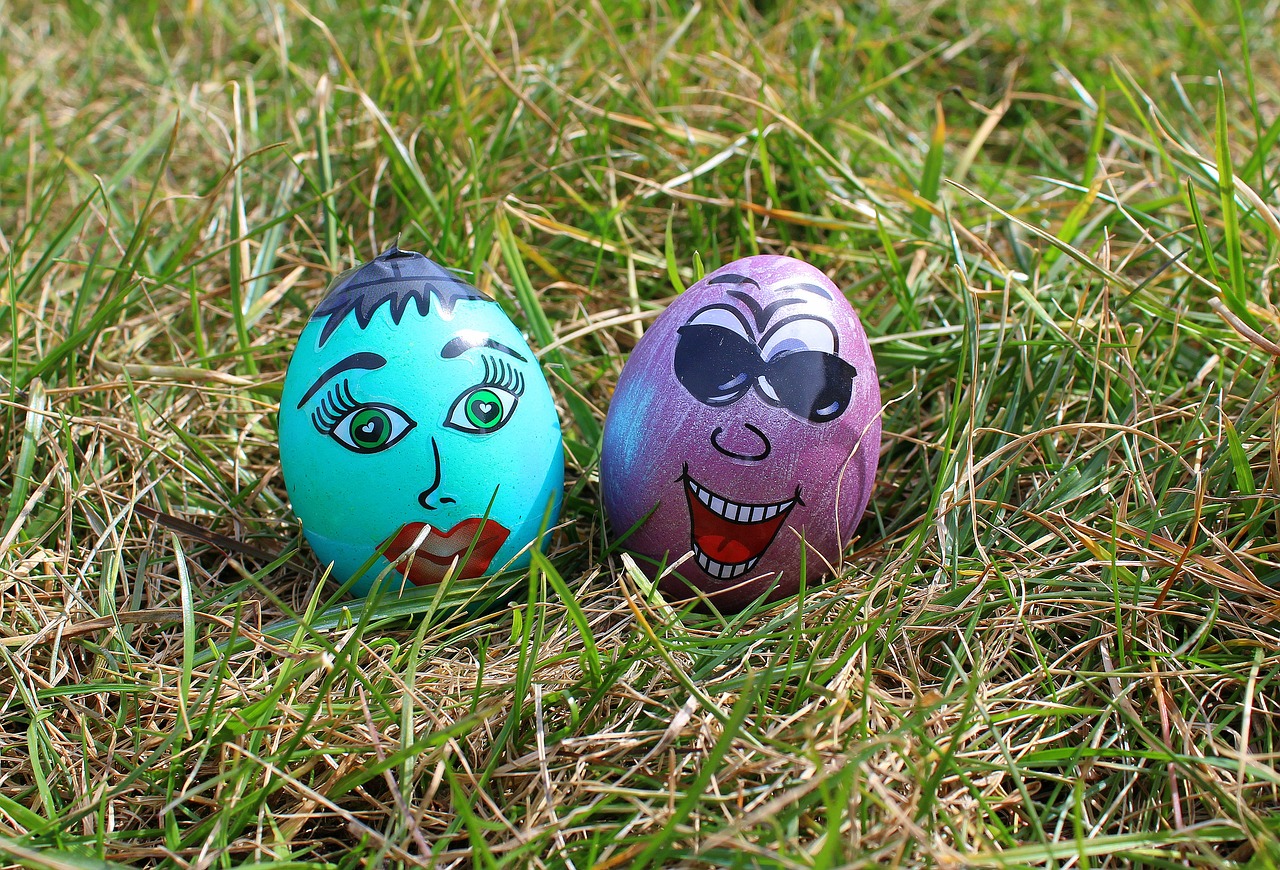 easter eggs painted para free photo