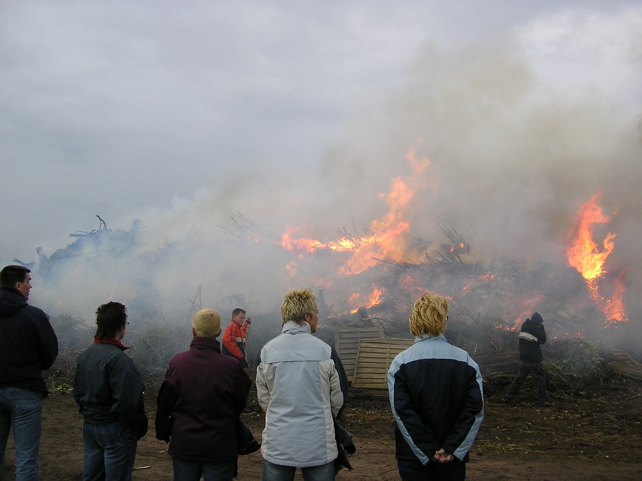 easter fire fire easter free photo