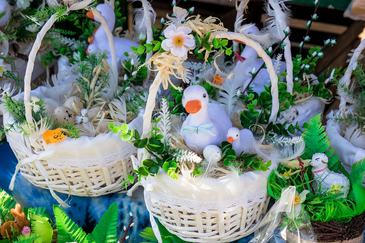 easter holidays basket christmas decoration free photo