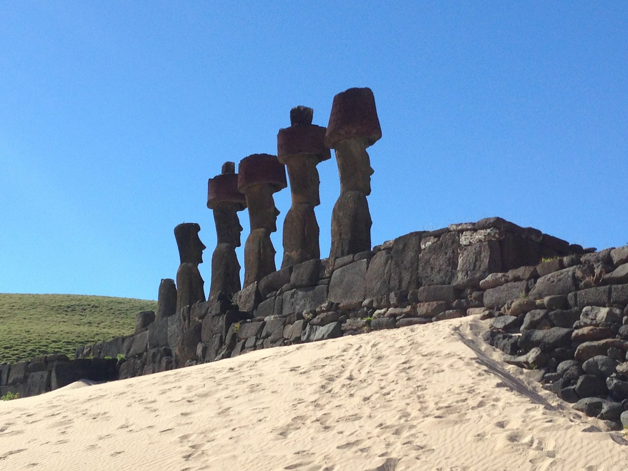easter island moai remoteness free photo