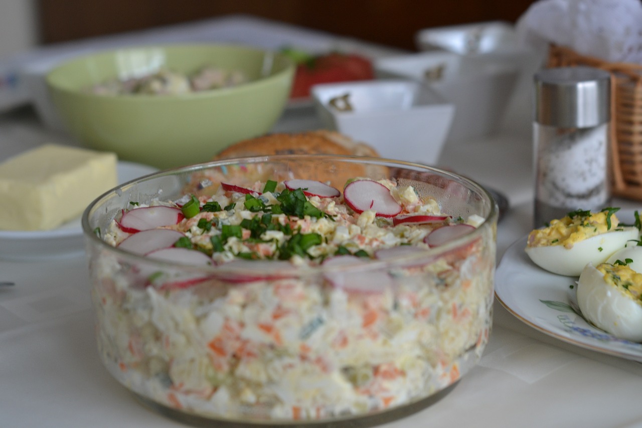 eating salad easter free photo