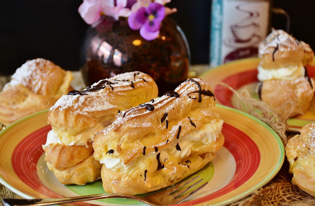 eclairs pastries choux pastry free photo