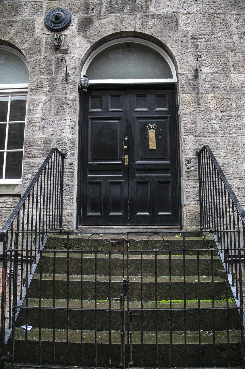 edinburgh door gate free photo